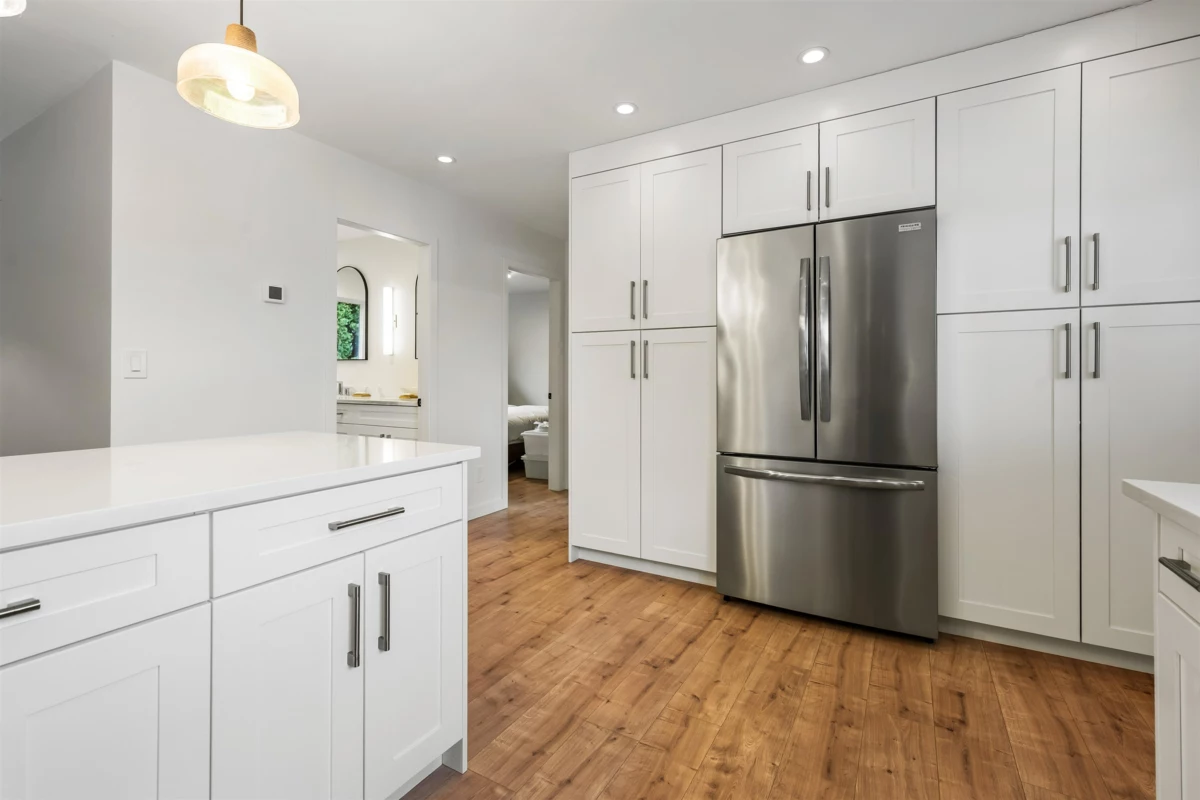 Guest Bathroom Photo of 9046 Broadway Street, Chilliwack, BC