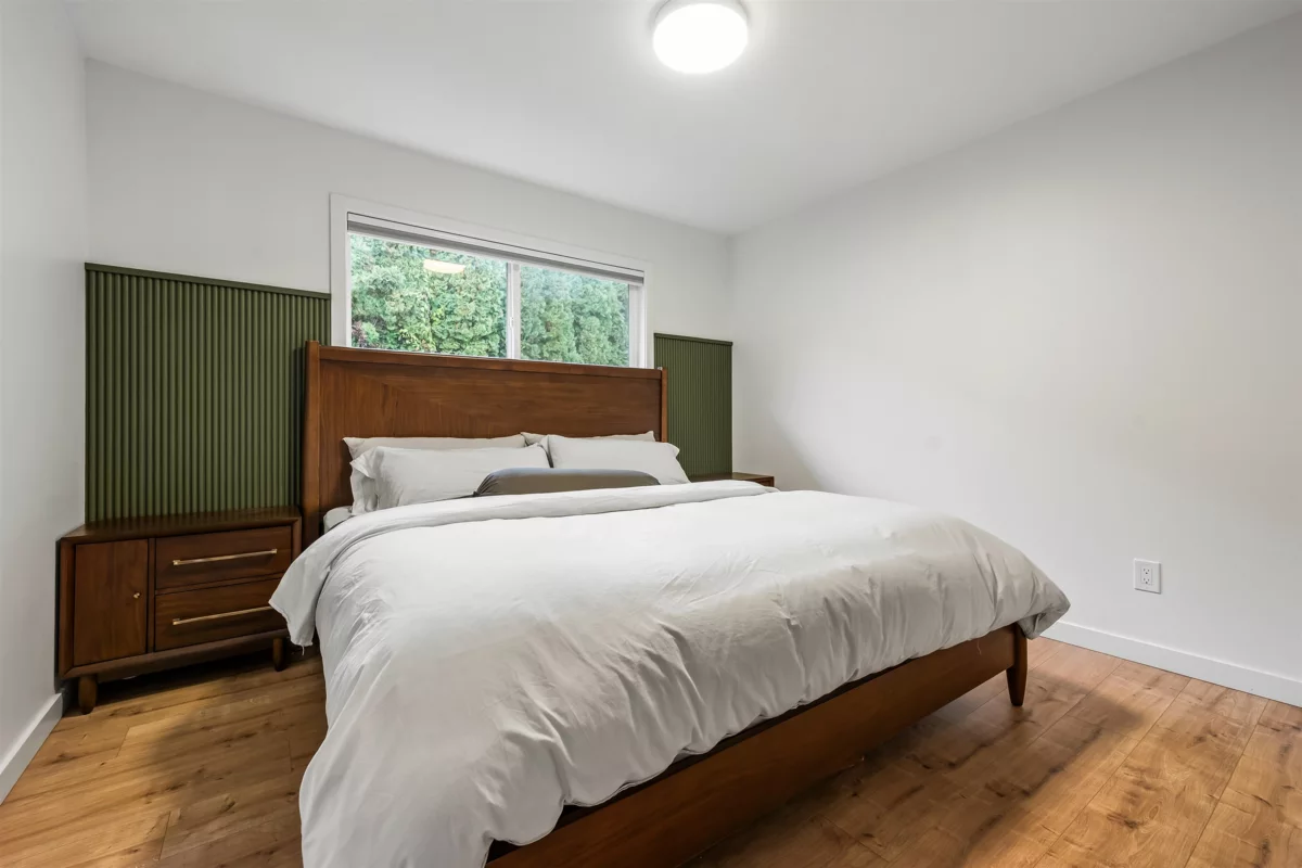 Powder Room Photo of 9046 Broadway Street, Chilliwack, BC