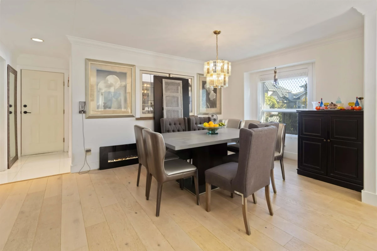Dining Area Photo of 4881 63a Street, Delta, BC