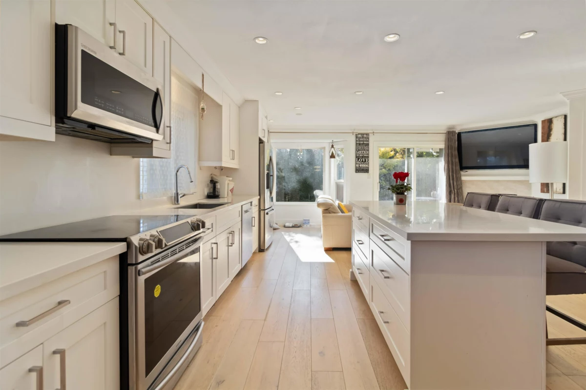 Family Room Photo of 4881 63a Street, Delta, BC