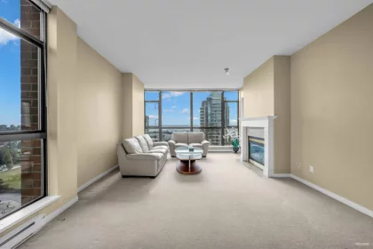 2302 6837 Station Hill Drive, Burnaby, BC, Burnaby — Apartment/Condo for sale