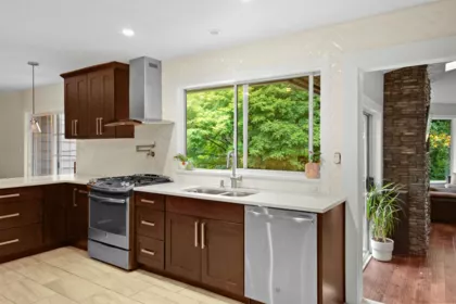 28280 Myrtle Avenue, Abbotsford, BC