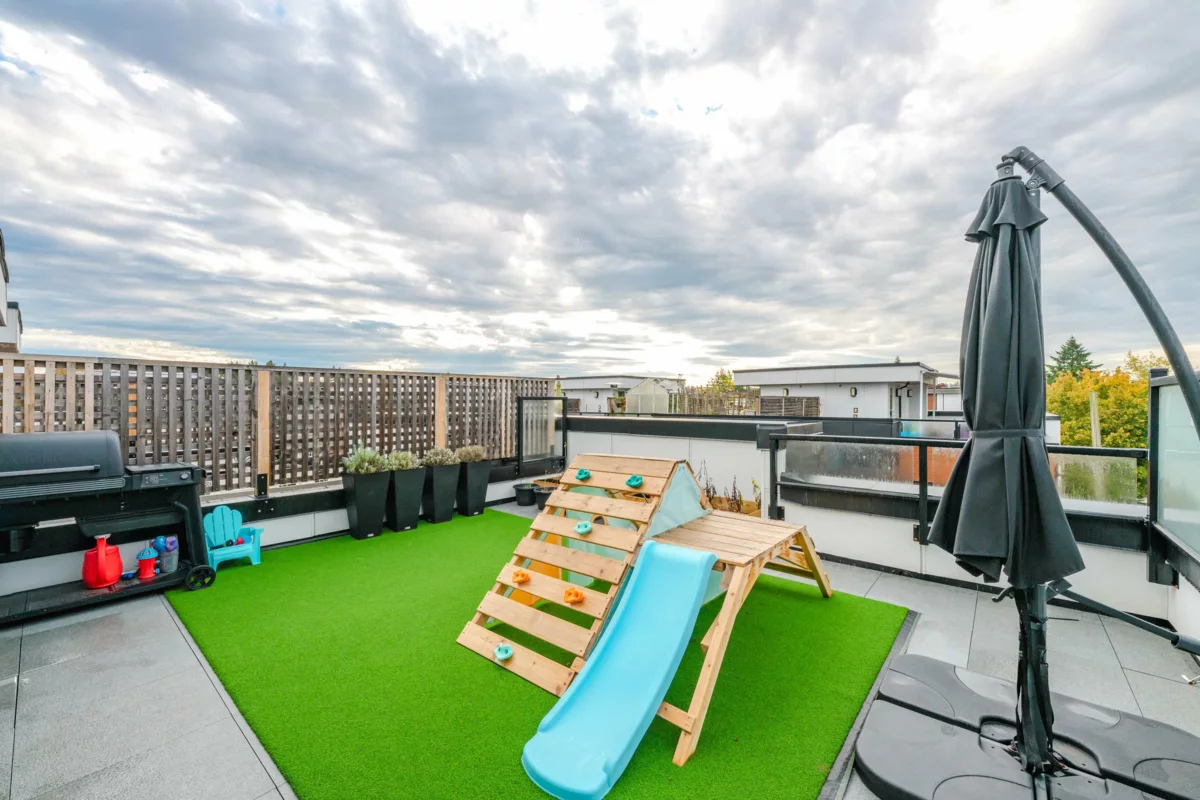 Fitness Center Photo Near 9 19749 55 Avenue, Langley, BC