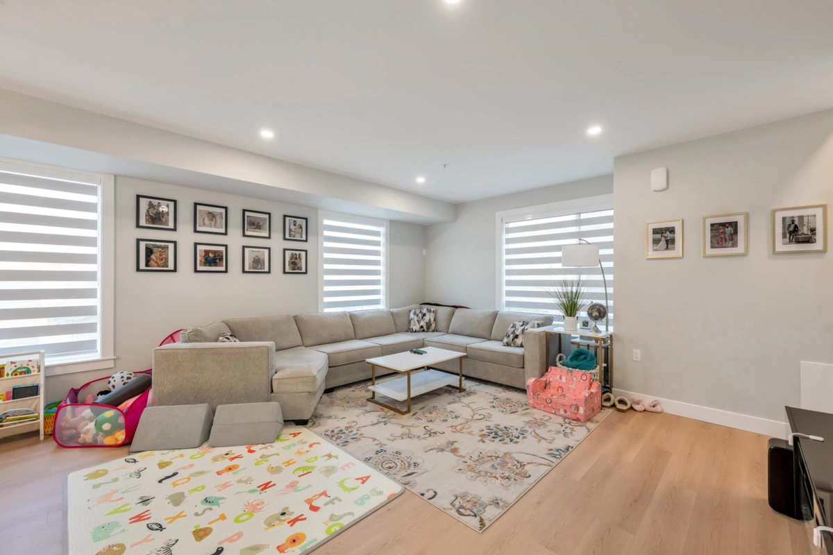 Kitchen Photo of 9 19749 55 Avenue, Langley, BC