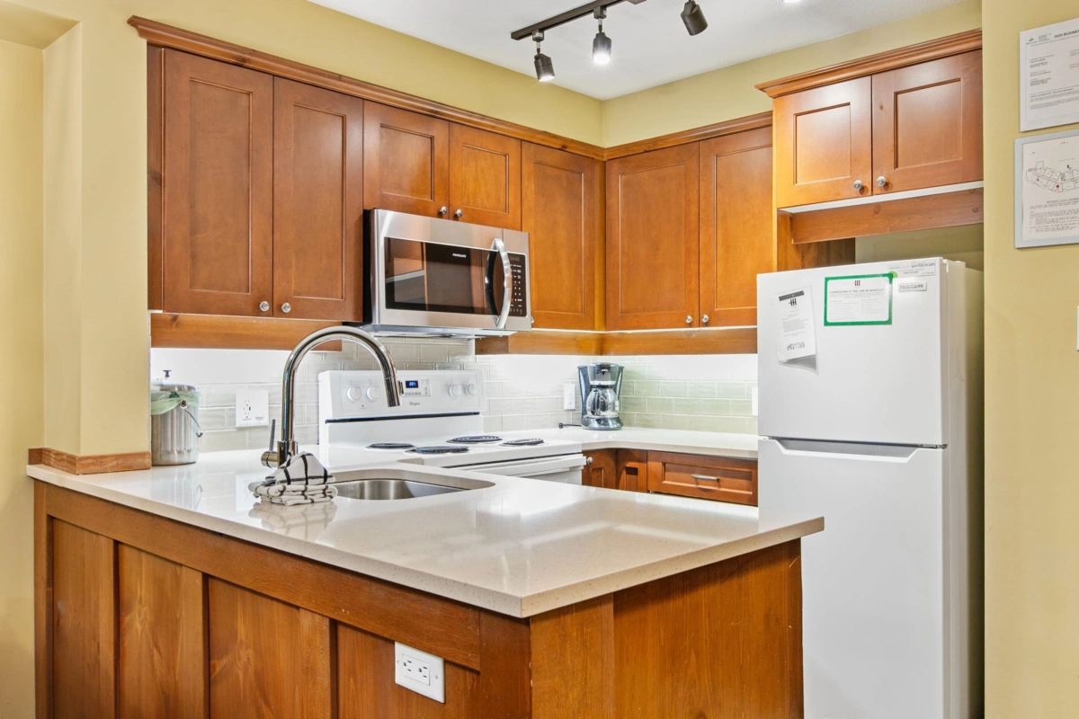 Breakfast Nook Photo of 405 G4 4653 Blackcomb Way, Whistler, BC