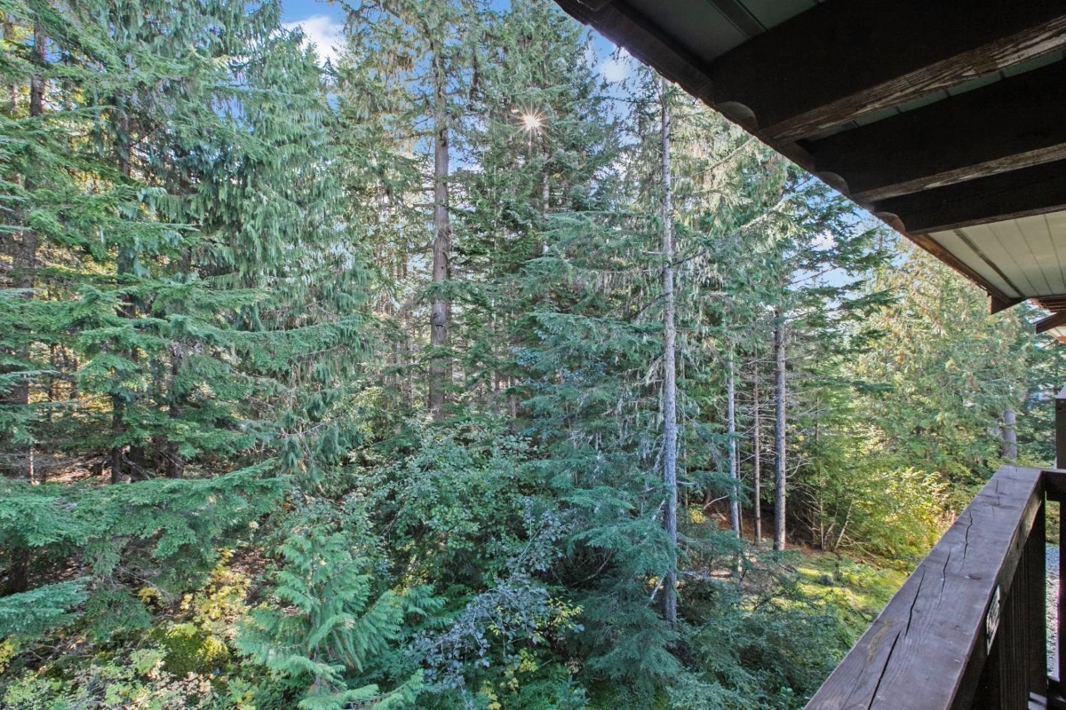 Kitchen Photo of 405 G4 4653 Blackcomb Way, Whistler, BC