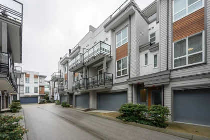 51 7947 209 Street, Langley, BC, Langley — Townhouse for sale