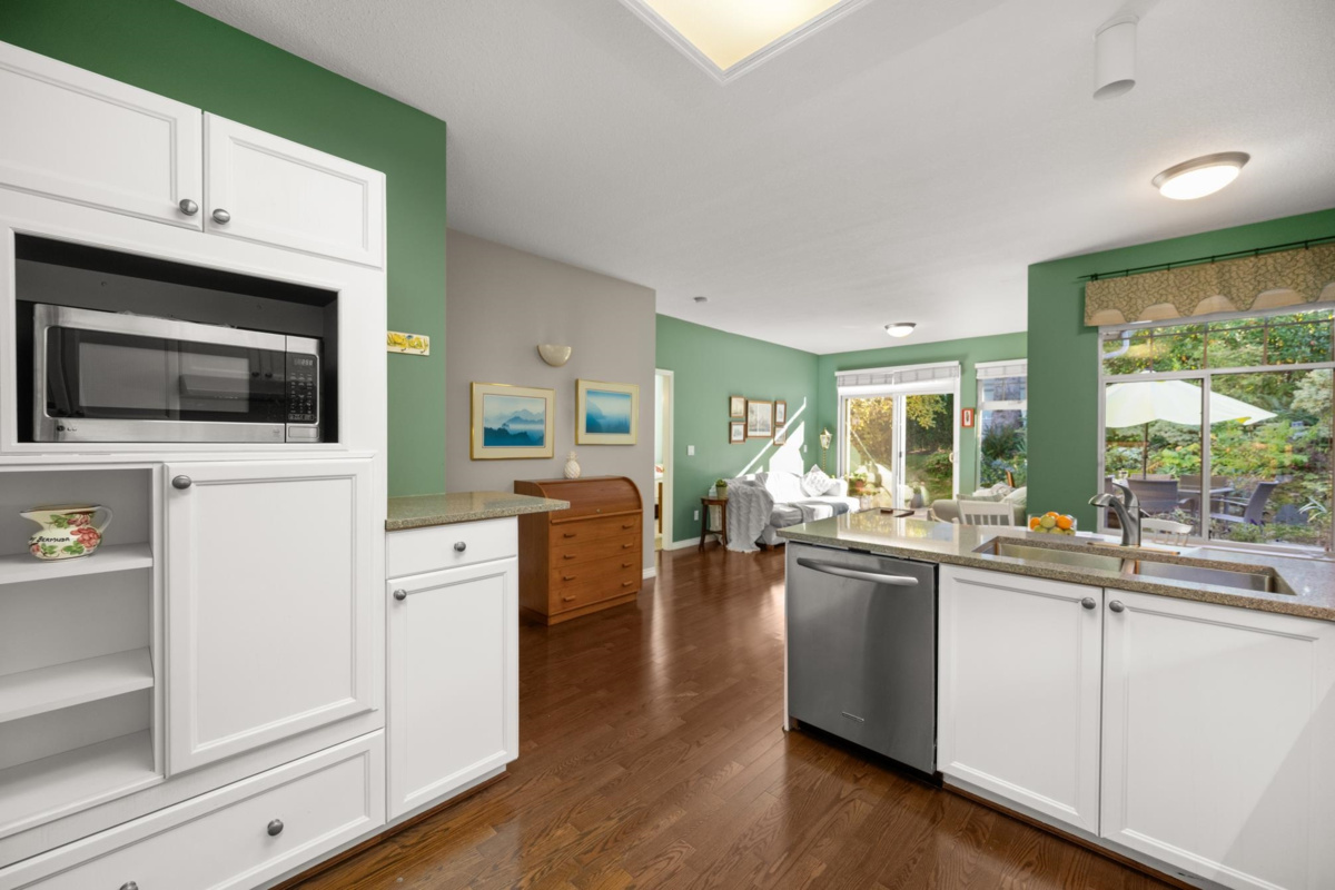 Powder Room Photo of 72 2533 152 Street, Surrey, BC