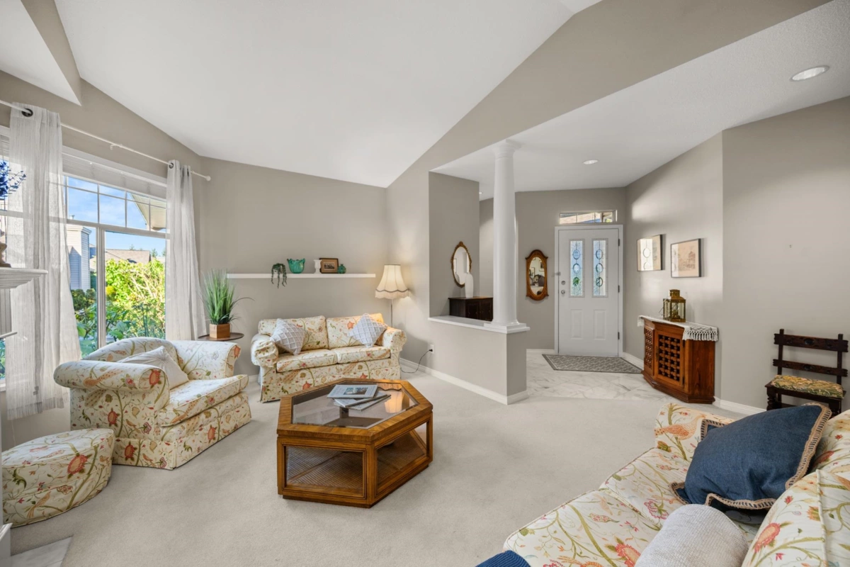 Primary Bathroom Photo of 72 2533 152 Street, Surrey, BC