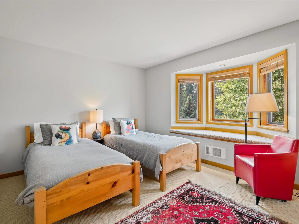 Backyard Photo of 8107 Muirfield Crescent, Whistler, BC