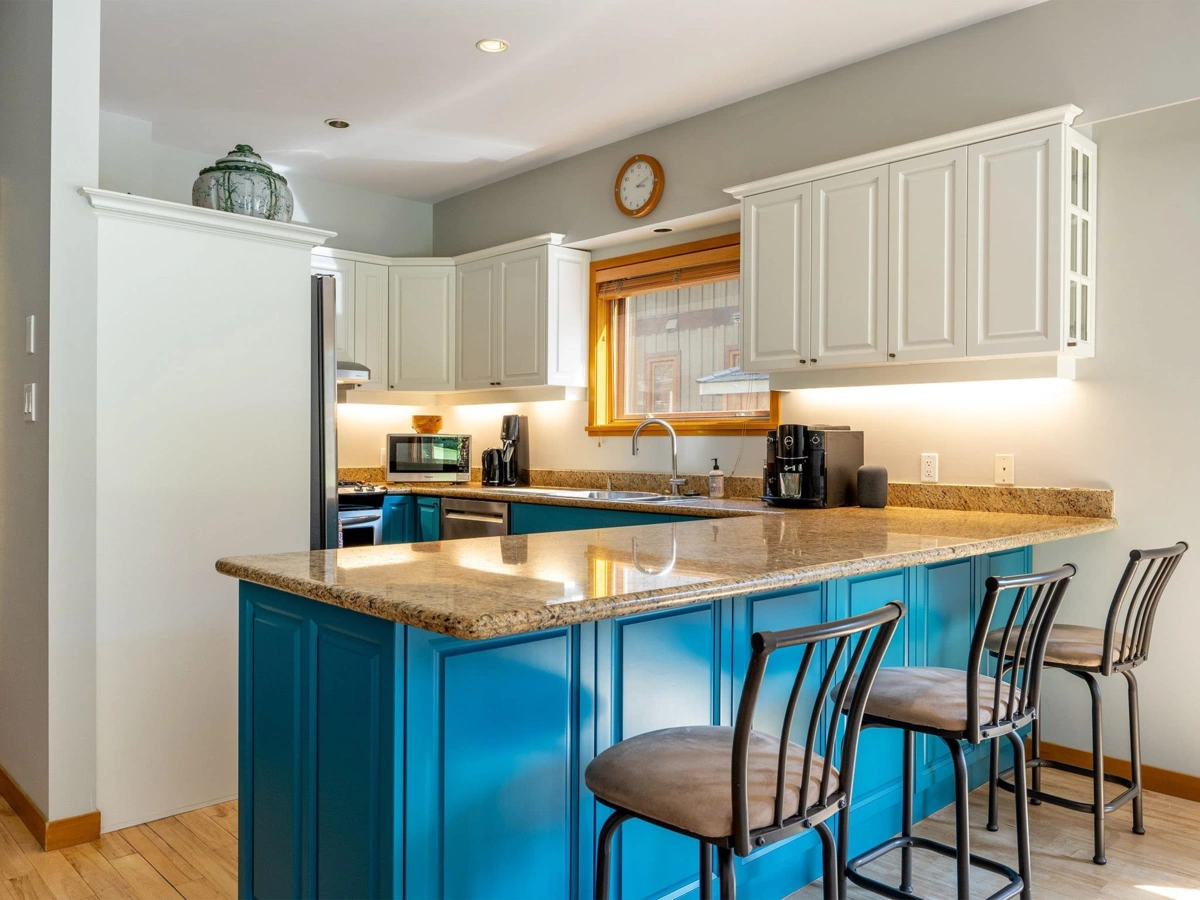 Breakfast Nook Photo of 8107 Muirfield Crescent, Whistler, BC