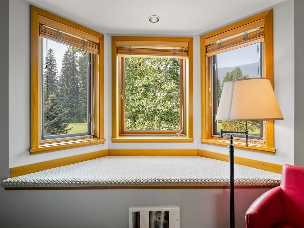 Front Yard Photo of 8107 Muirfield Crescent, Whistler, BC