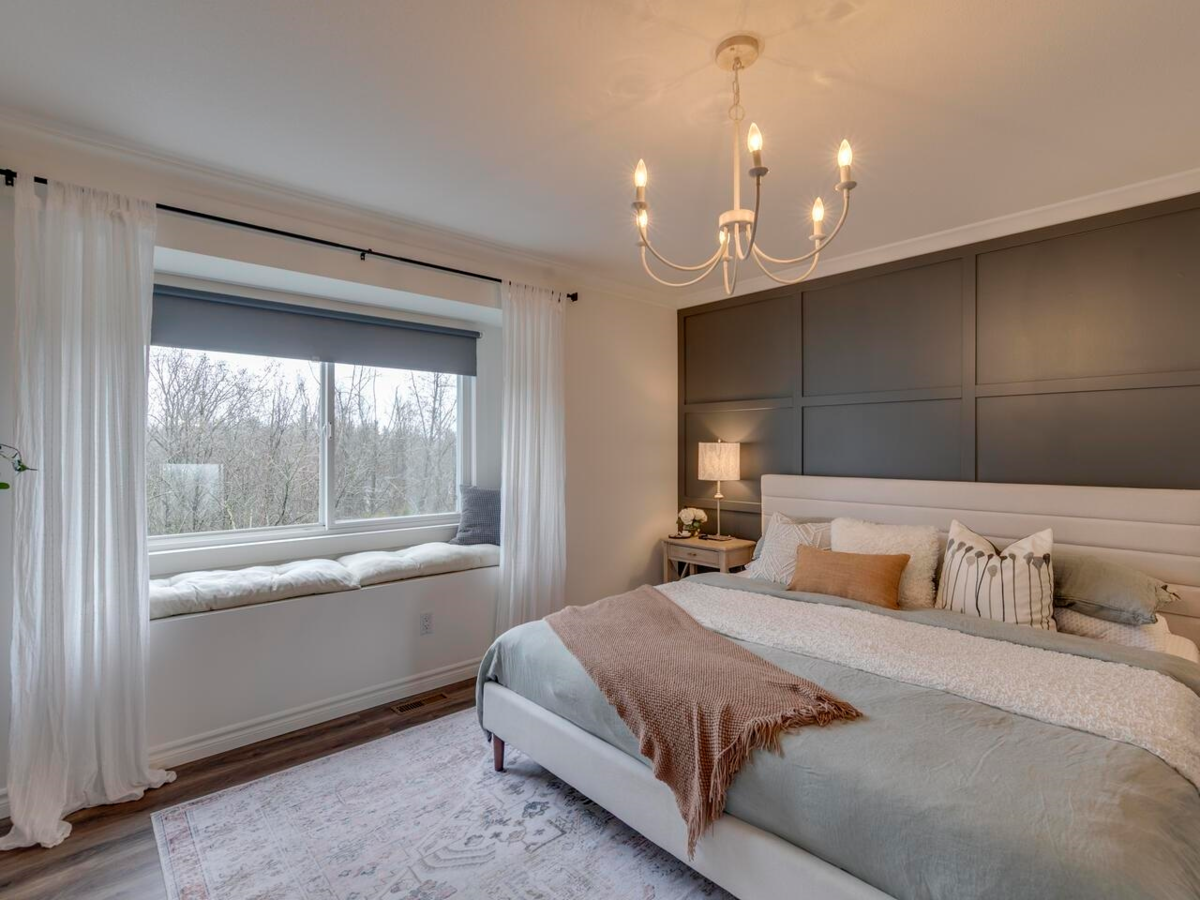 Entry Foyer Photo of 8060 Melburn Drive, Mission, BC