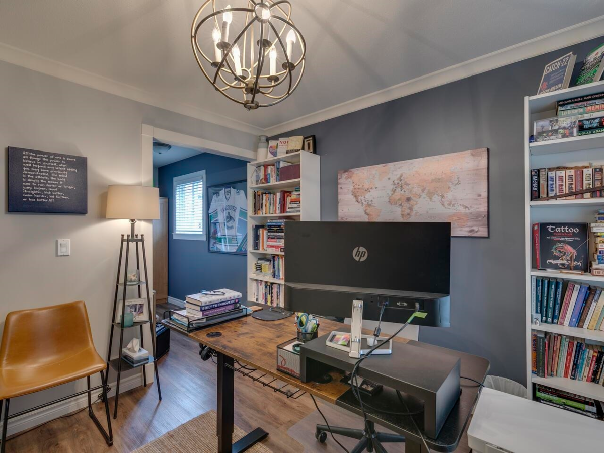 Family Room Photo of 8060 Melburn Drive, Mission, BC