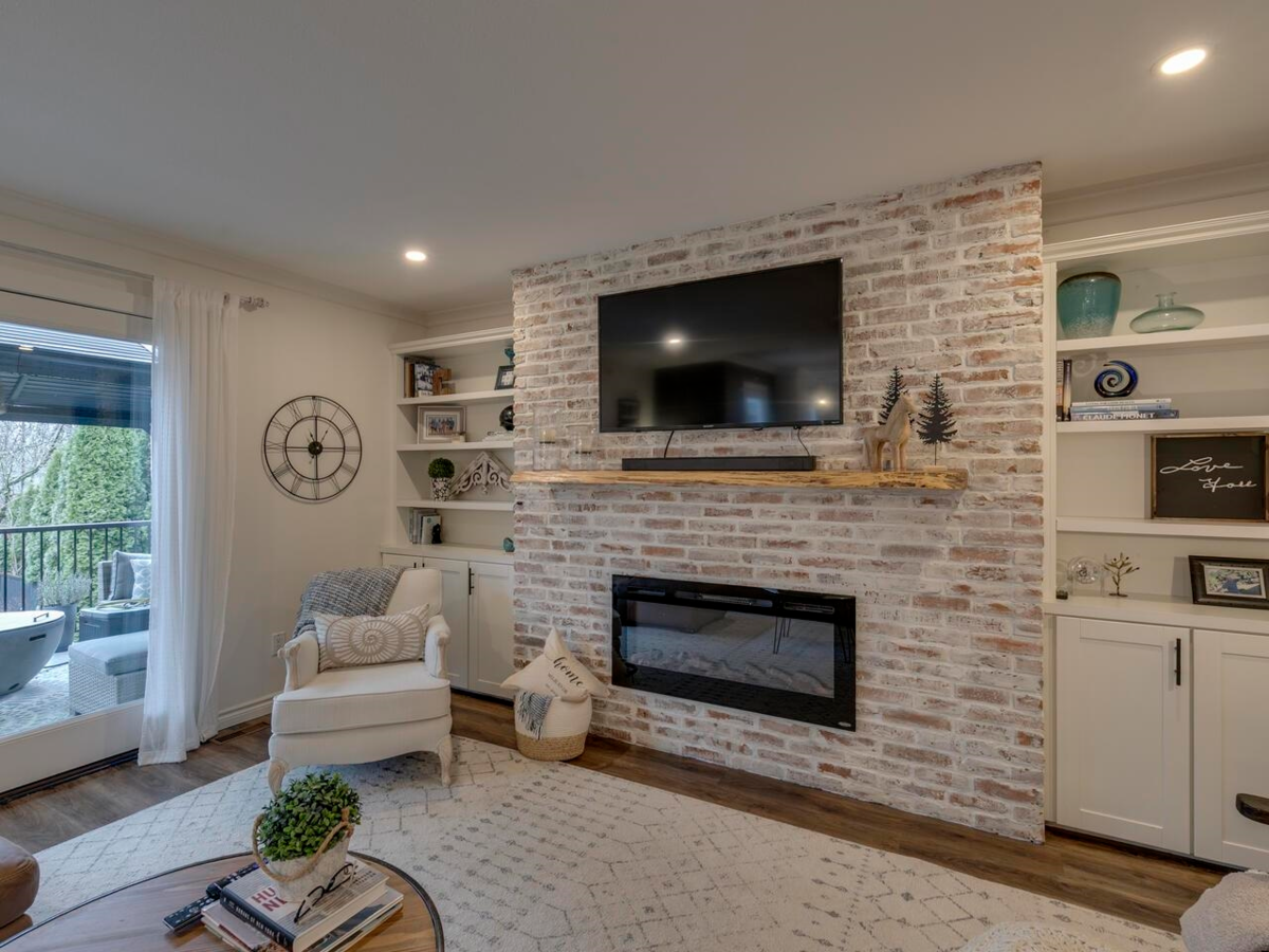 Primary Bathroom Photo of 8060 Melburn Drive, Mission, BC