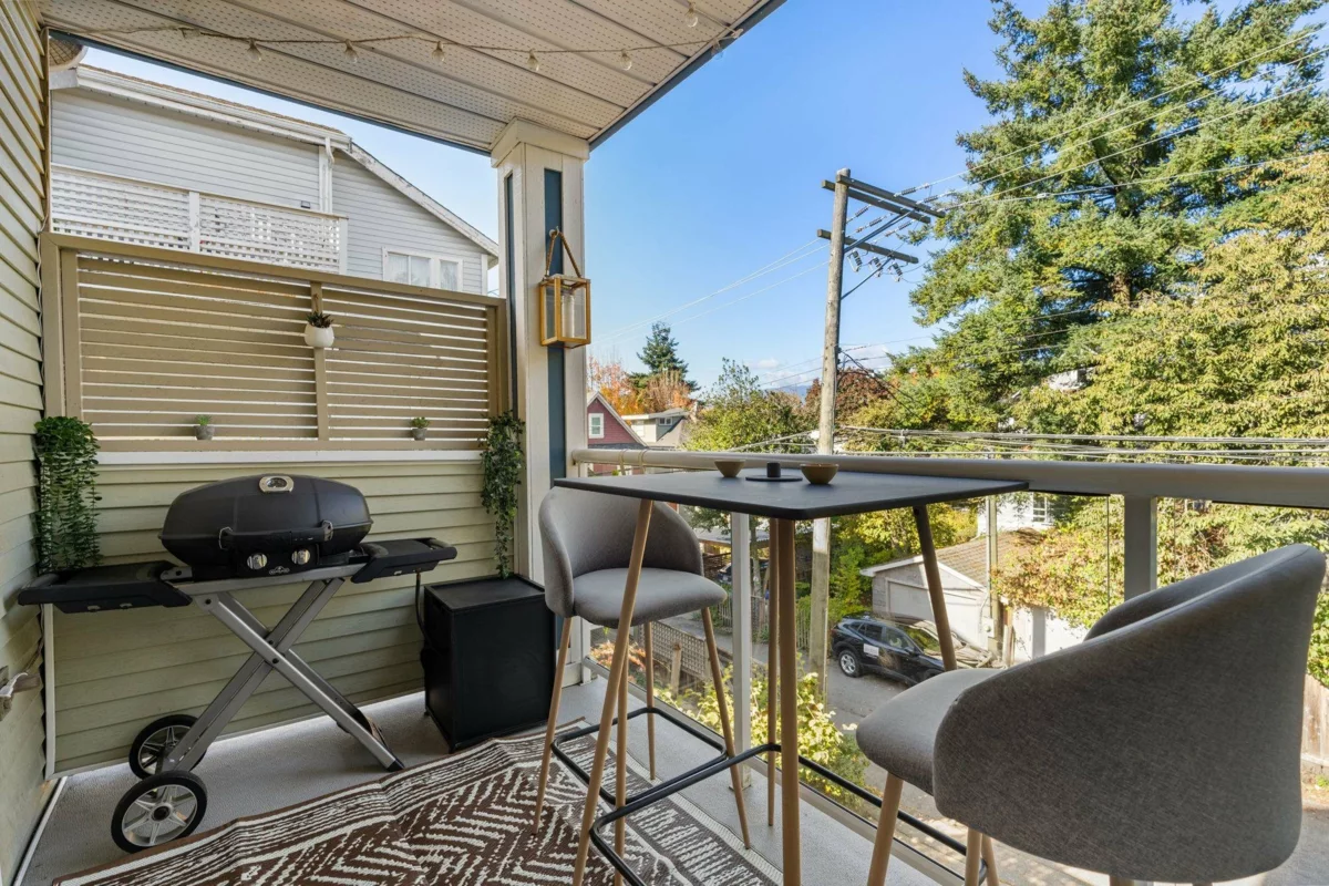 Office / Den Photo of 202 1537 Charles Street, Vancouver, BC