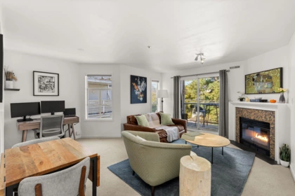 202 1537 Charles Street, Vancouver, BC, Vancouver — Apartment/Condo for sale