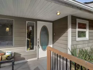 143 Pratt Road, Gibsons, BC, Gibsons — Single Family Residence for sale