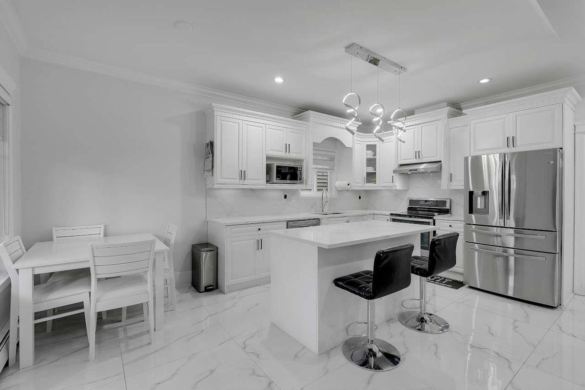 Family Room Photo of 14163 62 Avenue, Surrey, BC