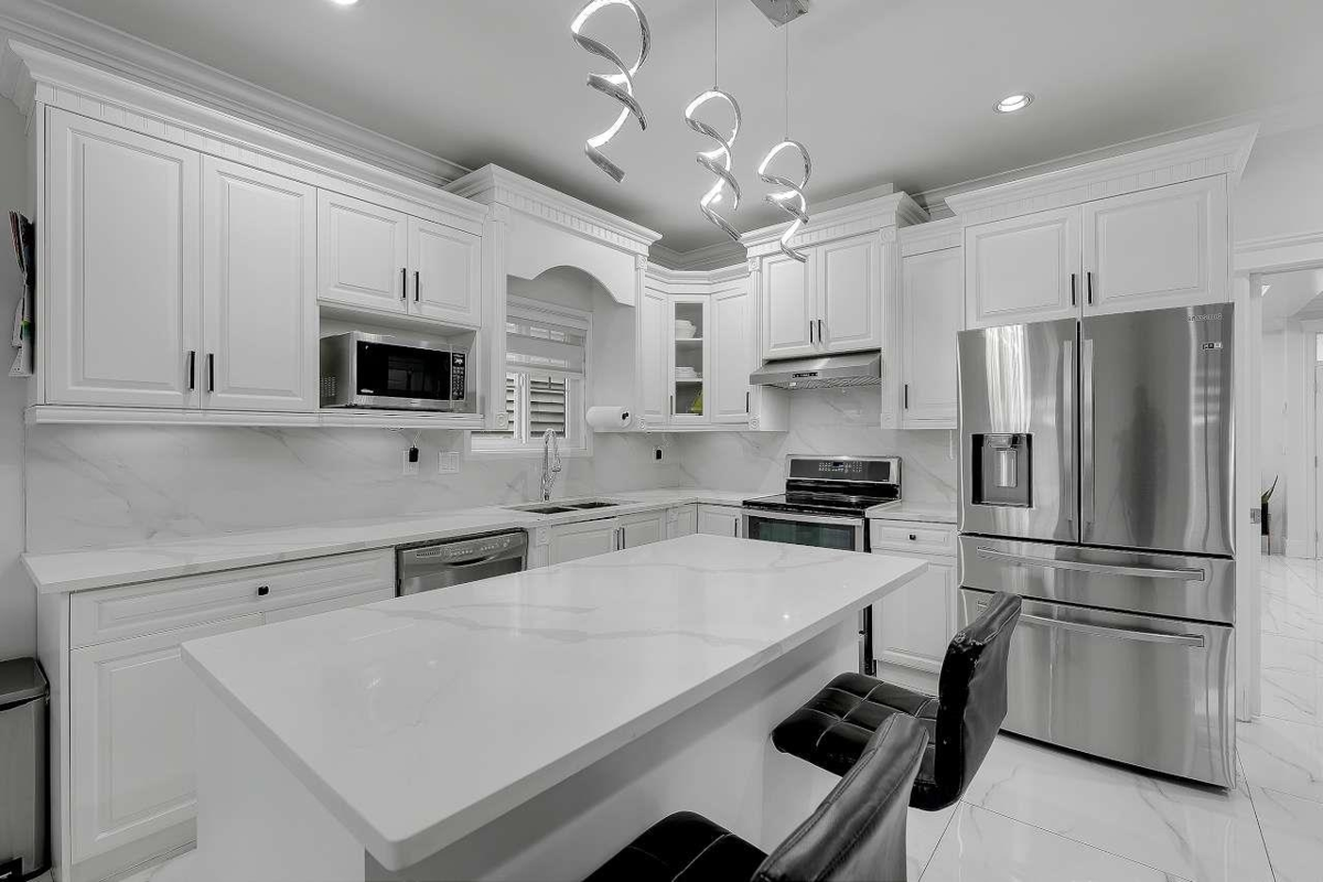 Living Room Photo of 14163 62 Avenue, Surrey, BC