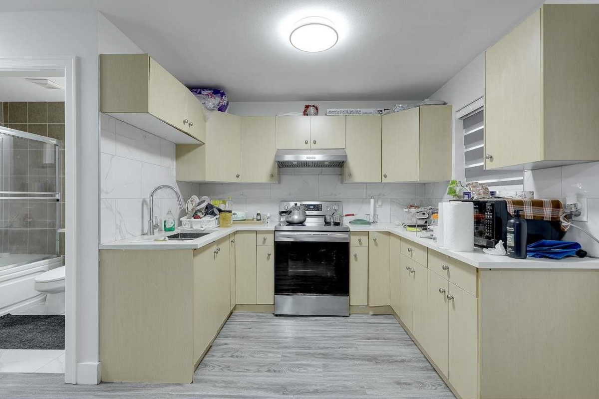 Outdoor Deck Photo of 14163 62 Avenue, Surrey, BC