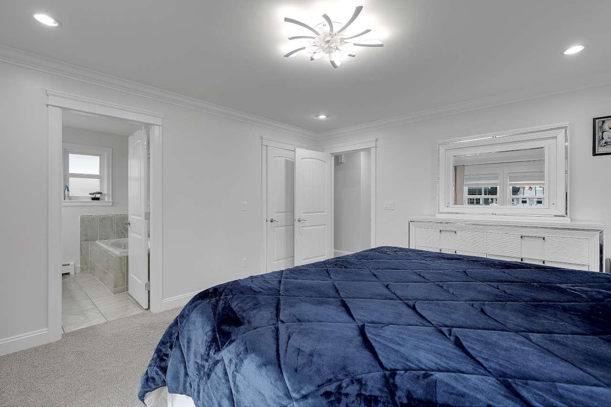 Staircase Photo of 14163 62 Avenue, Surrey, BC