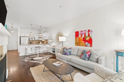 207 1388 Nelson Street, Vancouver, BC, Vancouver — Apartment/Condo for sale