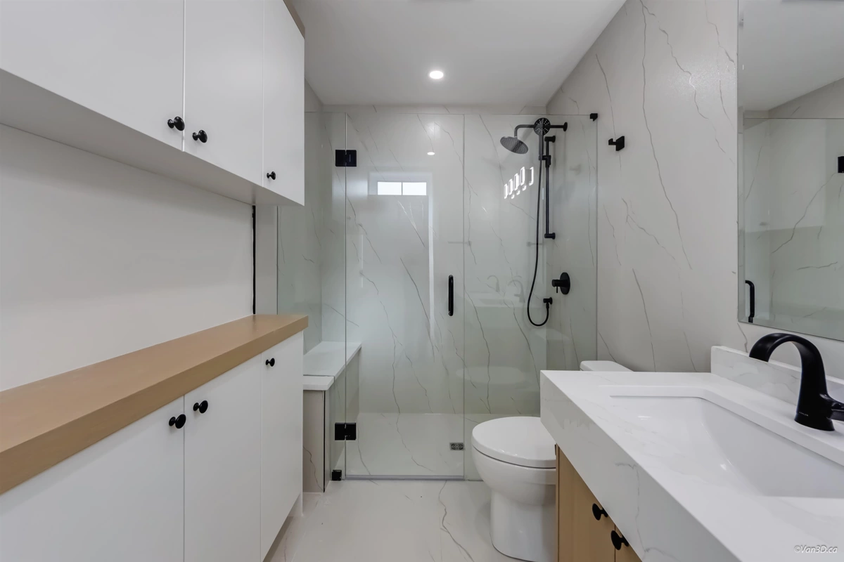 Office / Den Photo of 2 150 E 51 Avenue, Vancouver, BC