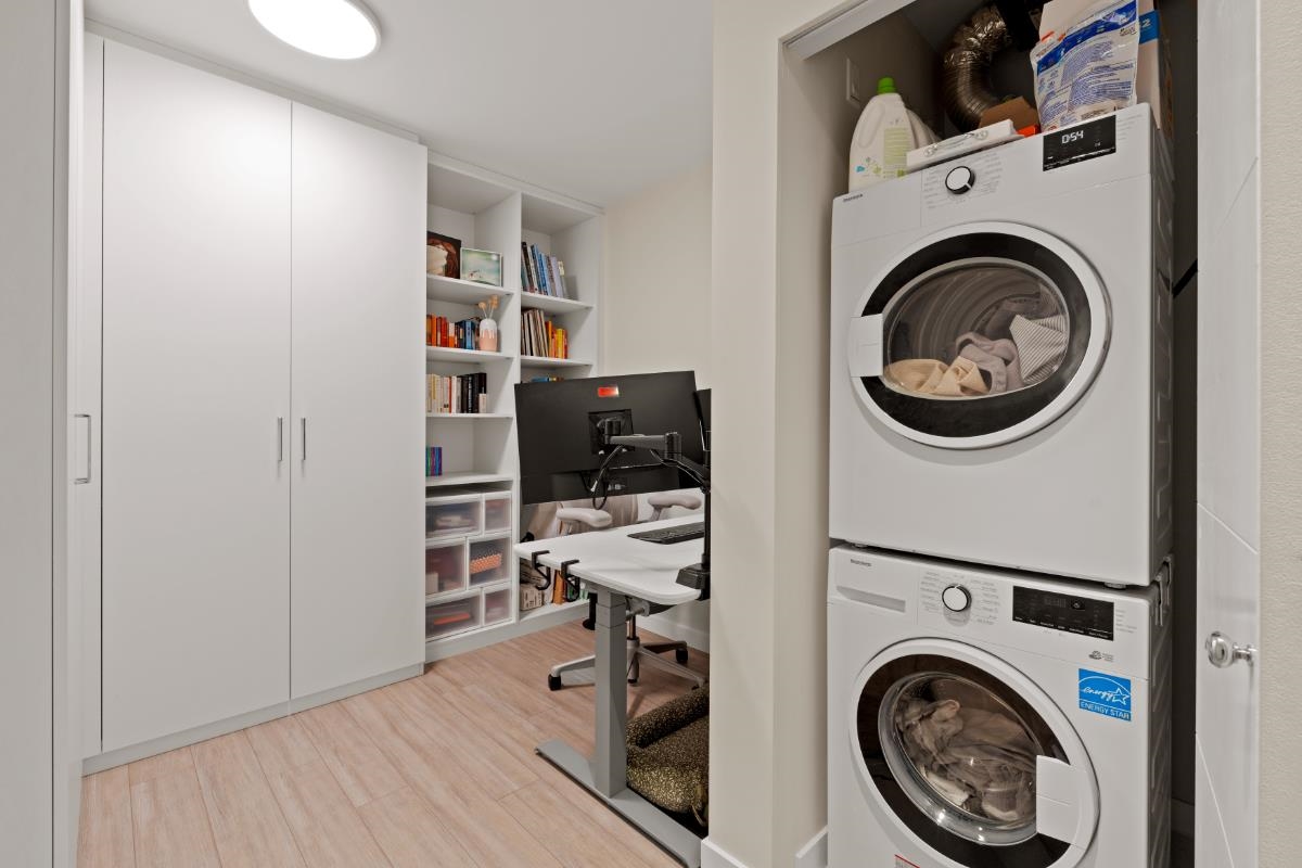 Office / Den Photo of 225 9213 Odlin Road, Richmond, BC