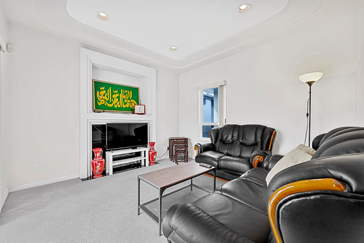 Family Room Photo of 7362 Waverley Avenue, Burnaby, BC