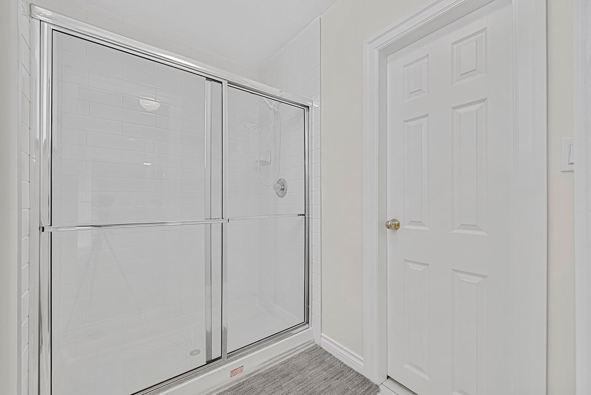 Mudroom Photo of 7362 Waverley Avenue, Burnaby, BC