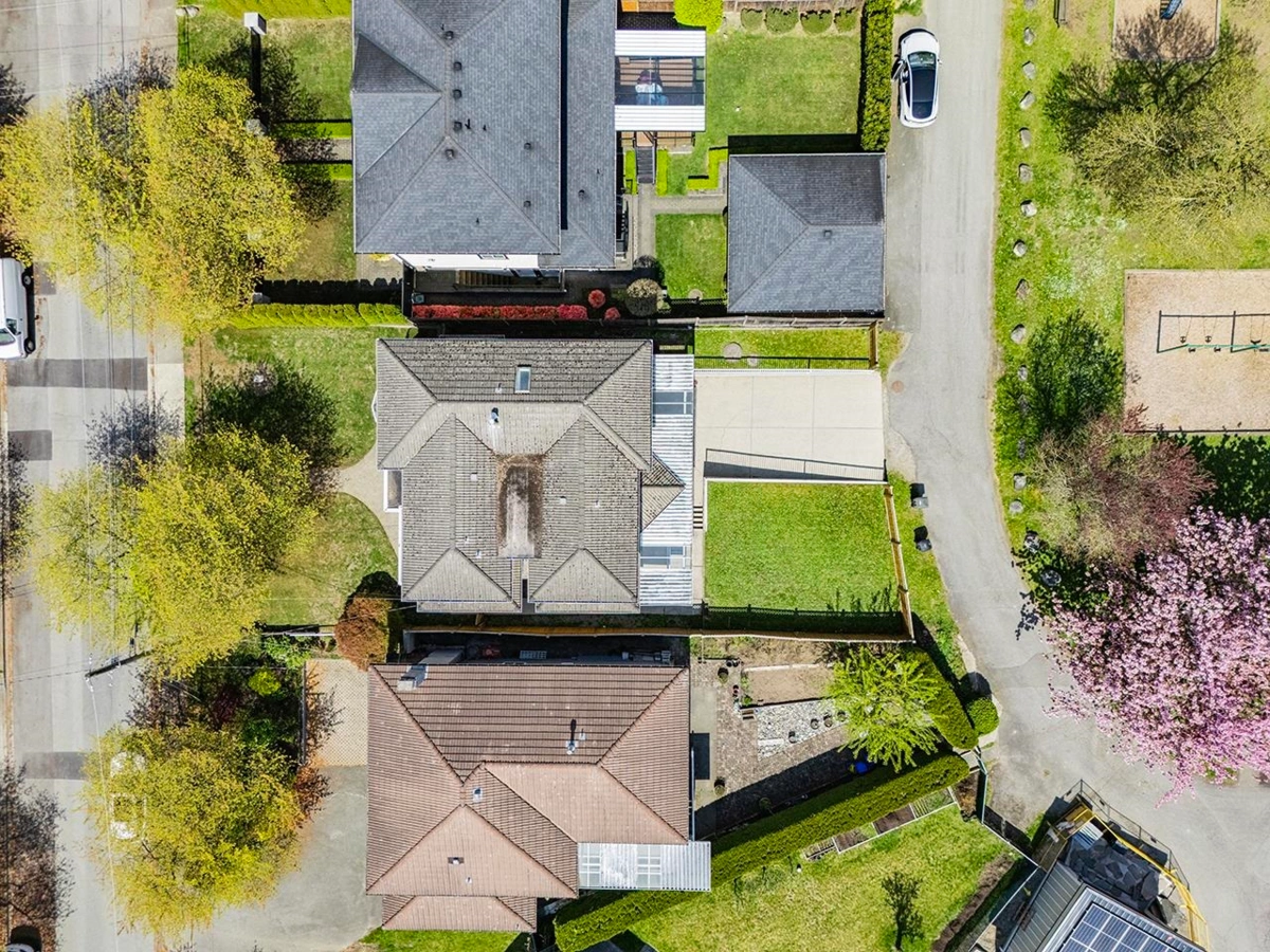 Outdoor Deck Photo of 7362 Waverley Avenue, Burnaby, BC