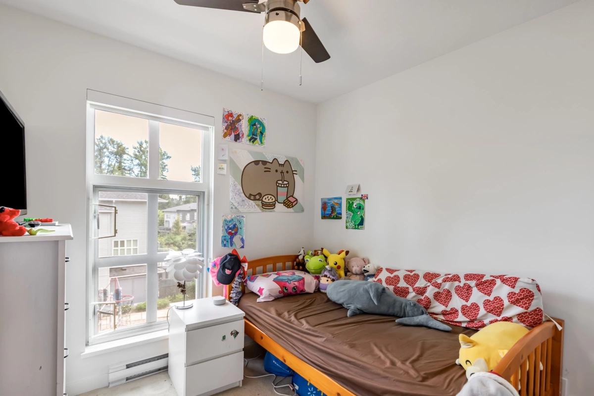 Bedroom 2 Photo of 21 24076 112 Avenue, Maple Ridge, BC