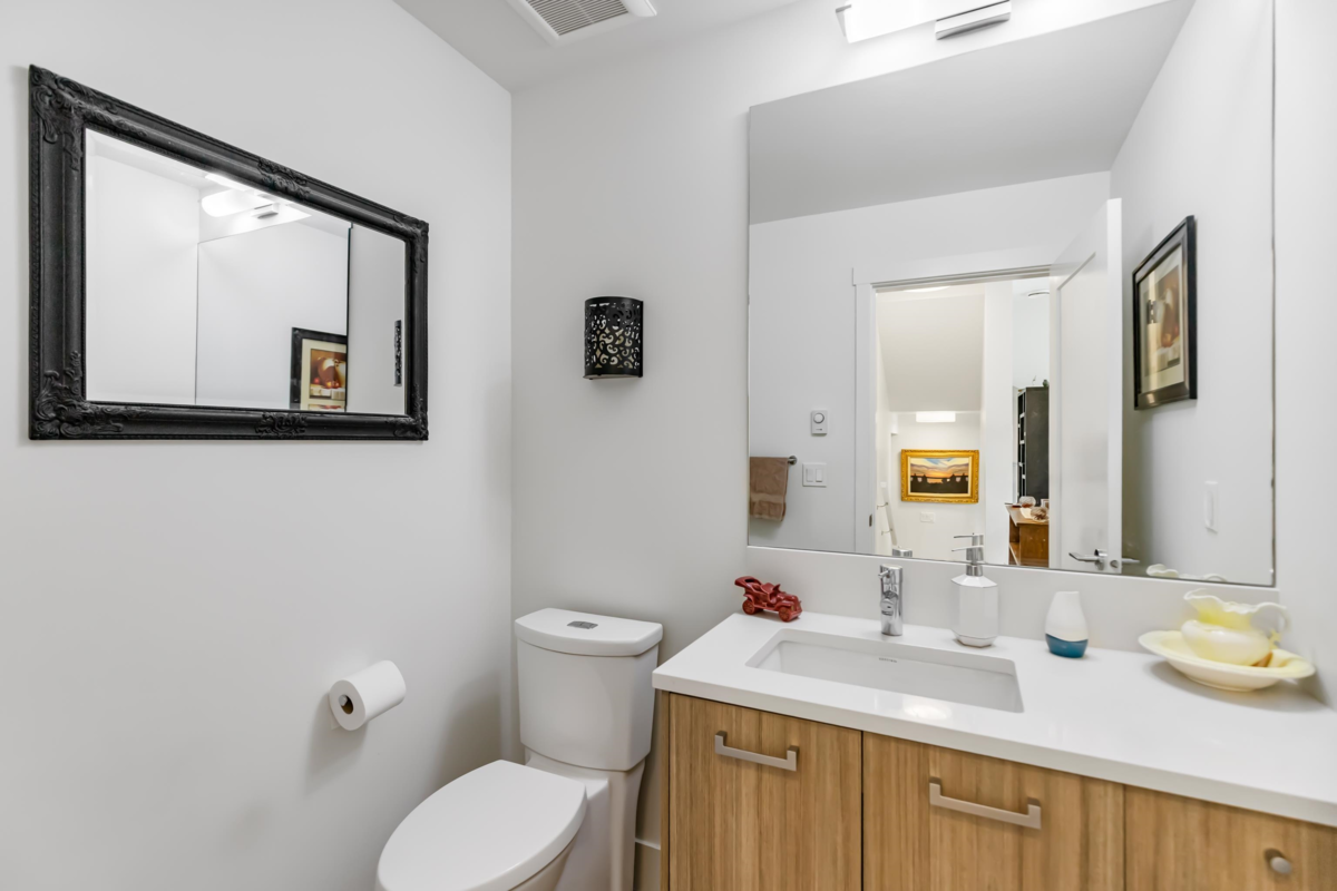 Kitchen Photo of 21 24076 112 Avenue, Maple Ridge, BC