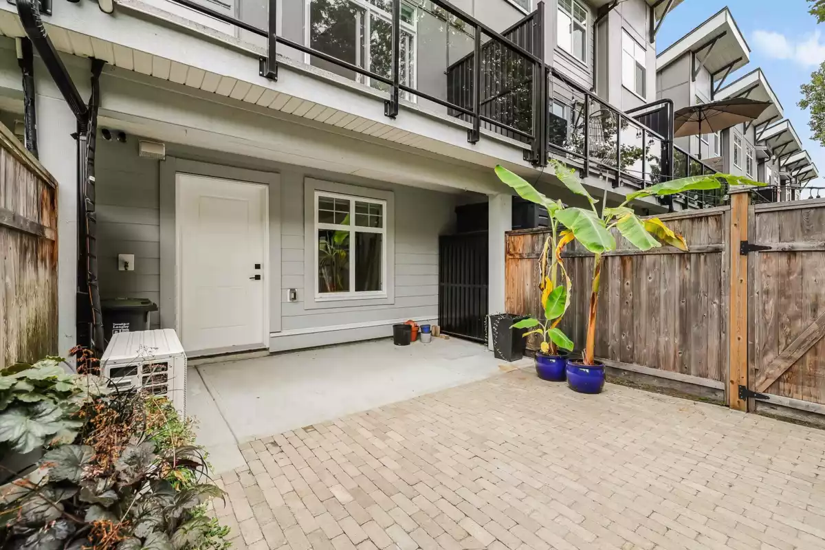 Garage Interior Photo of 17 22334 48 Avenue, Langley, BC