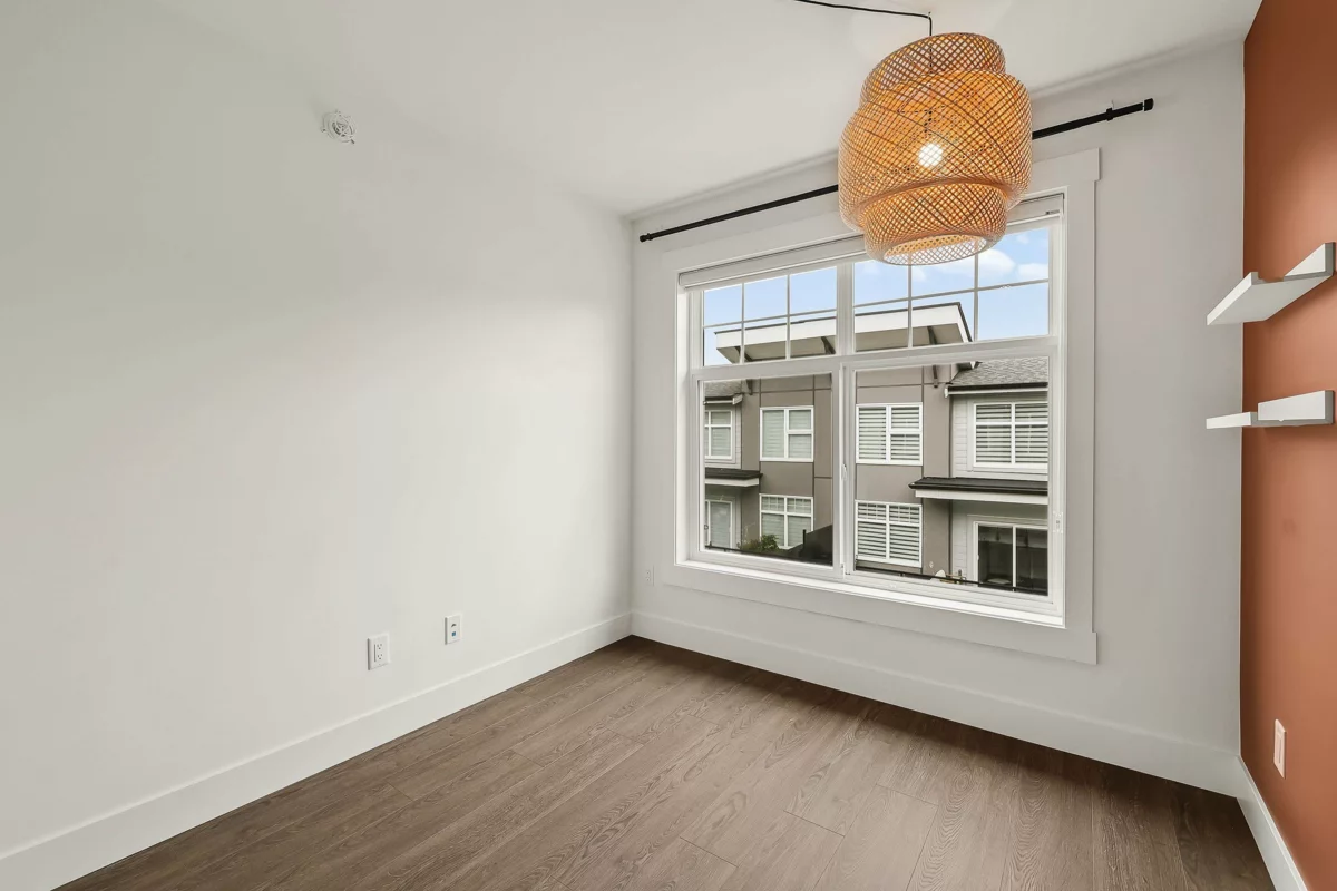 Guest Bathroom Photo of 17 22334 48 Avenue, Langley, BC