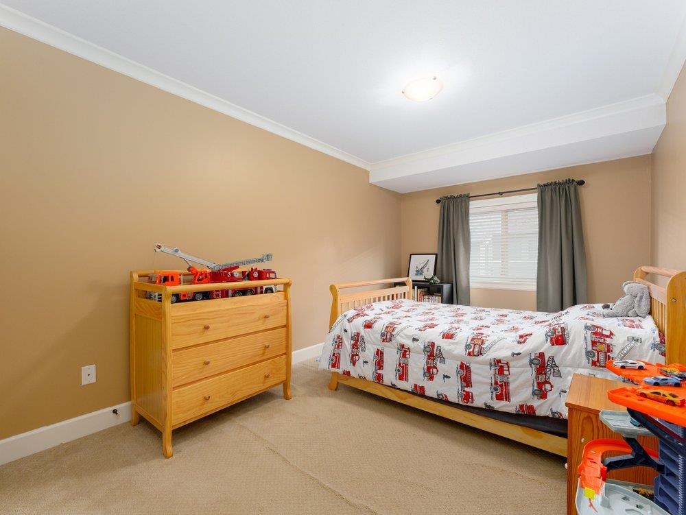 Entry Foyer Photo of 15 7867 120 Street, Delta, BC