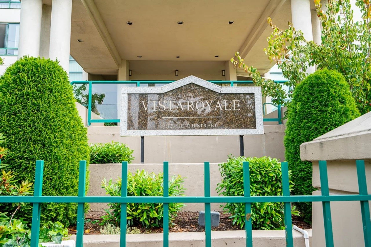 Exterior Front Photo of 303 121 Tenth Street, New Westminster, BC