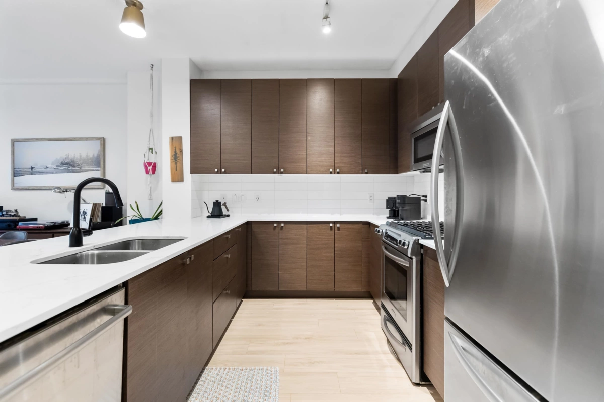 Primary Bathroom Photo of 112 101 Morrissey Road, Port Moody, BC