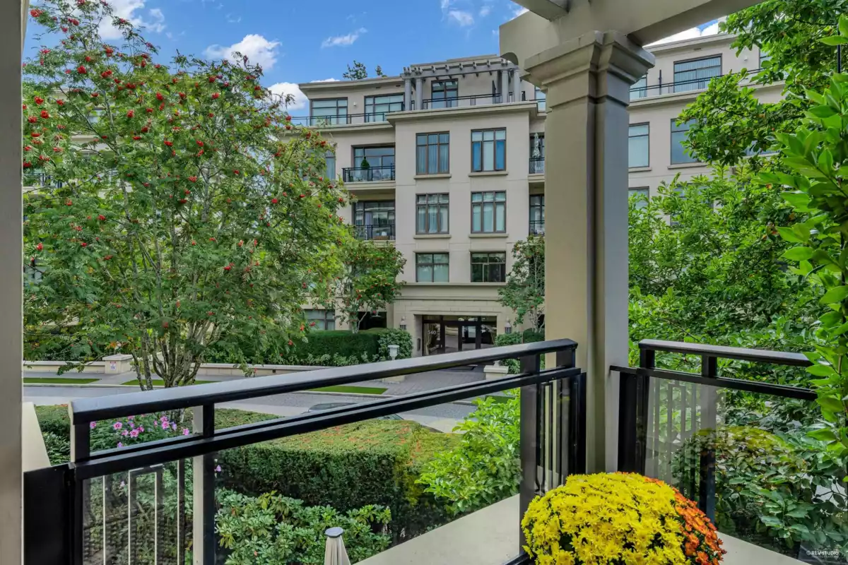 Hallway Photo of 202 533 Waters Edge Crescent, West Vancouver, BC