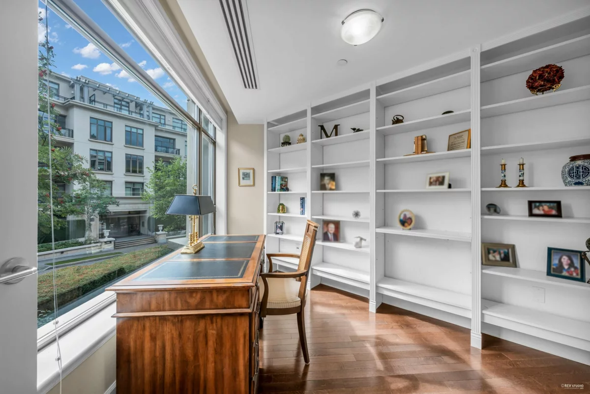 Kitchen Photo of 202 533 Waters Edge Crescent, West Vancouver, BC