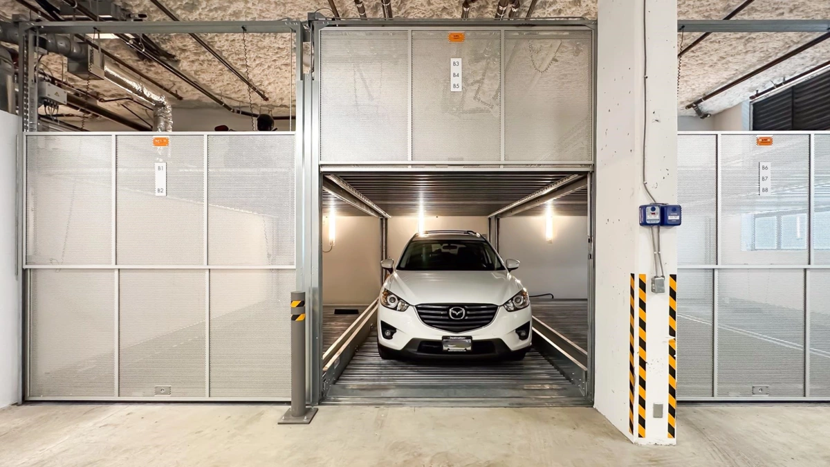 Guest Bathroom Photo of 501 2446 Shaughnessy Street, Port Coquitlam, BC