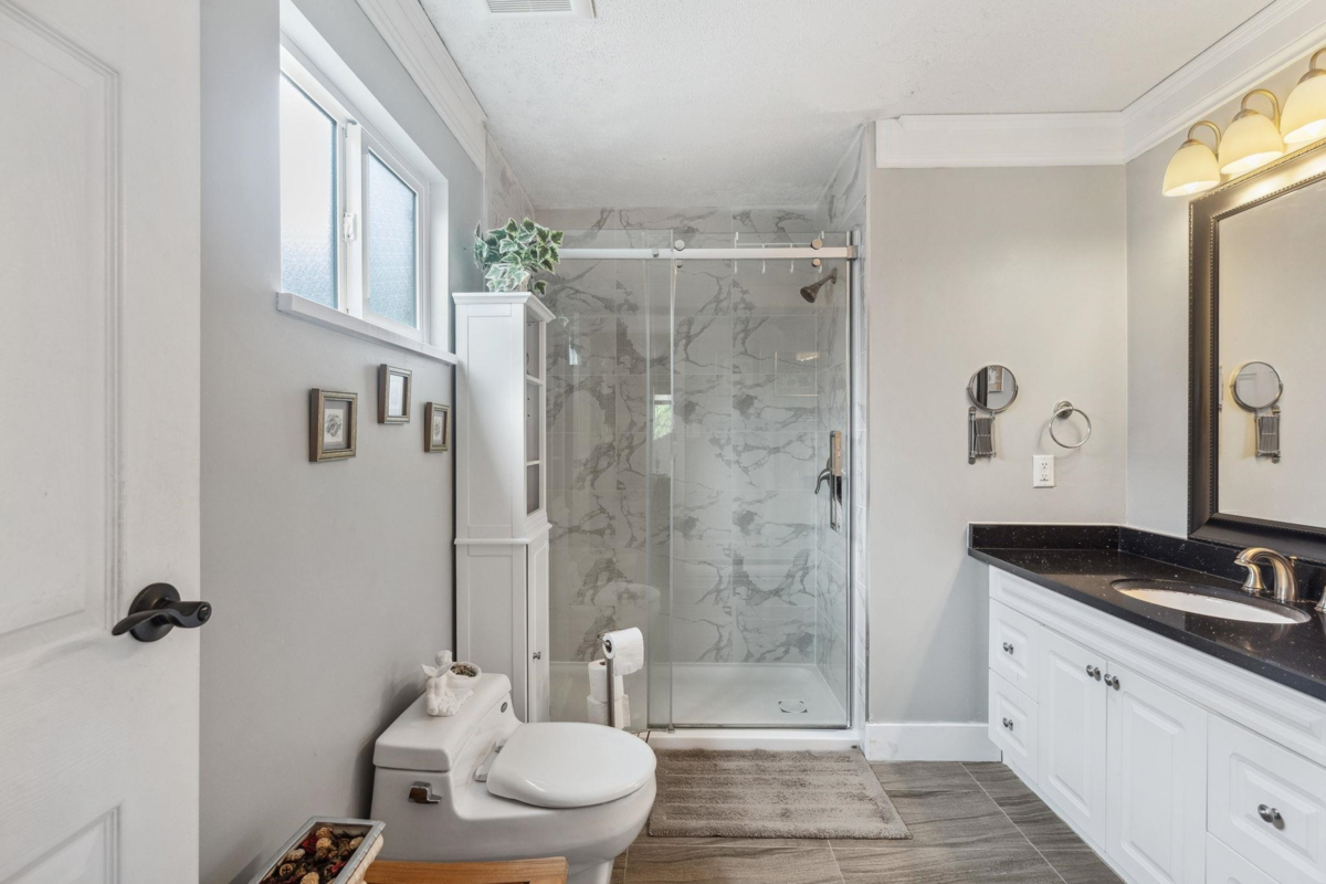 Guest Bathroom Photo of 4231 Corless Road, Richmond, BC