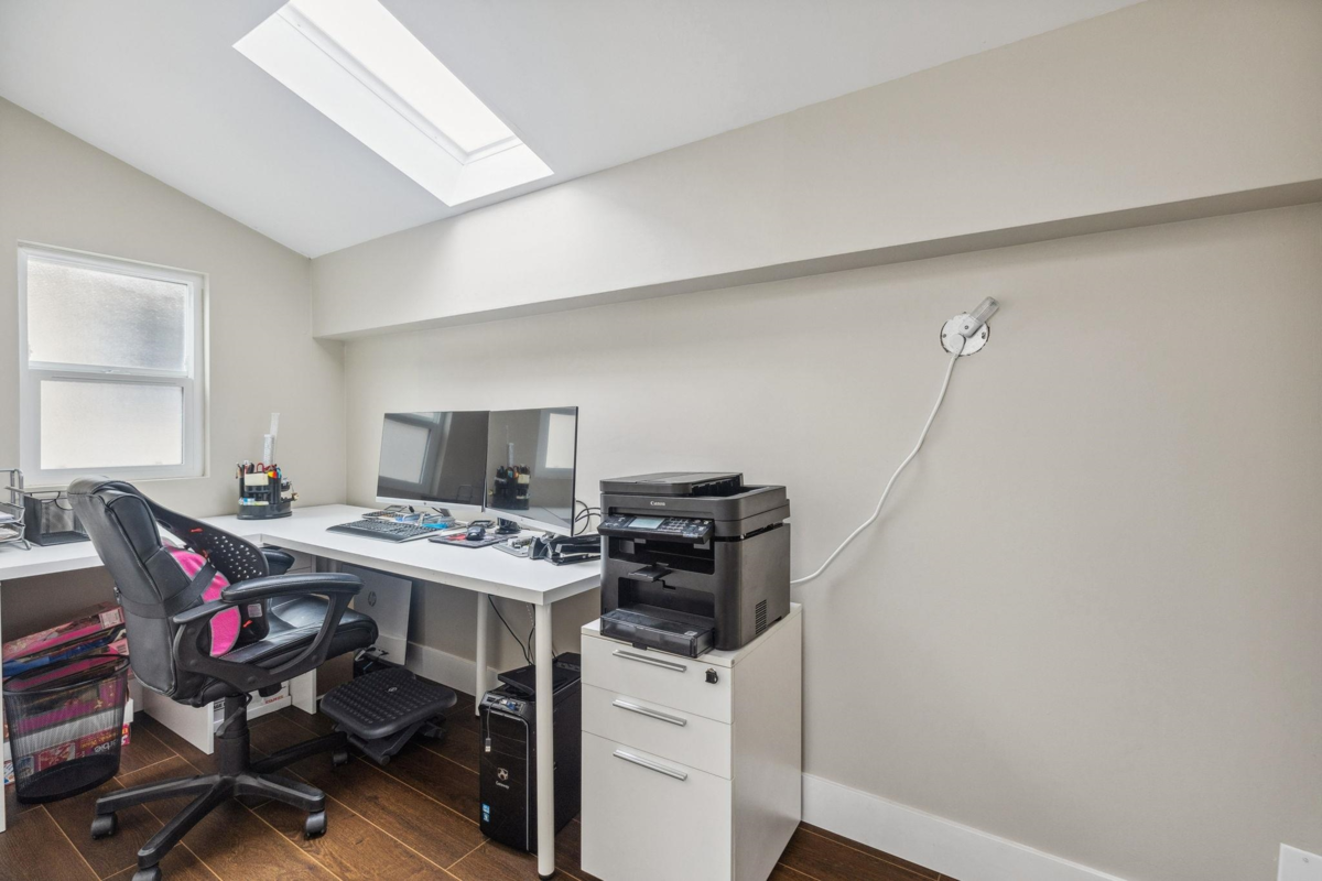 Laundry Room Photo of 4231 Corless Road, Richmond, BC