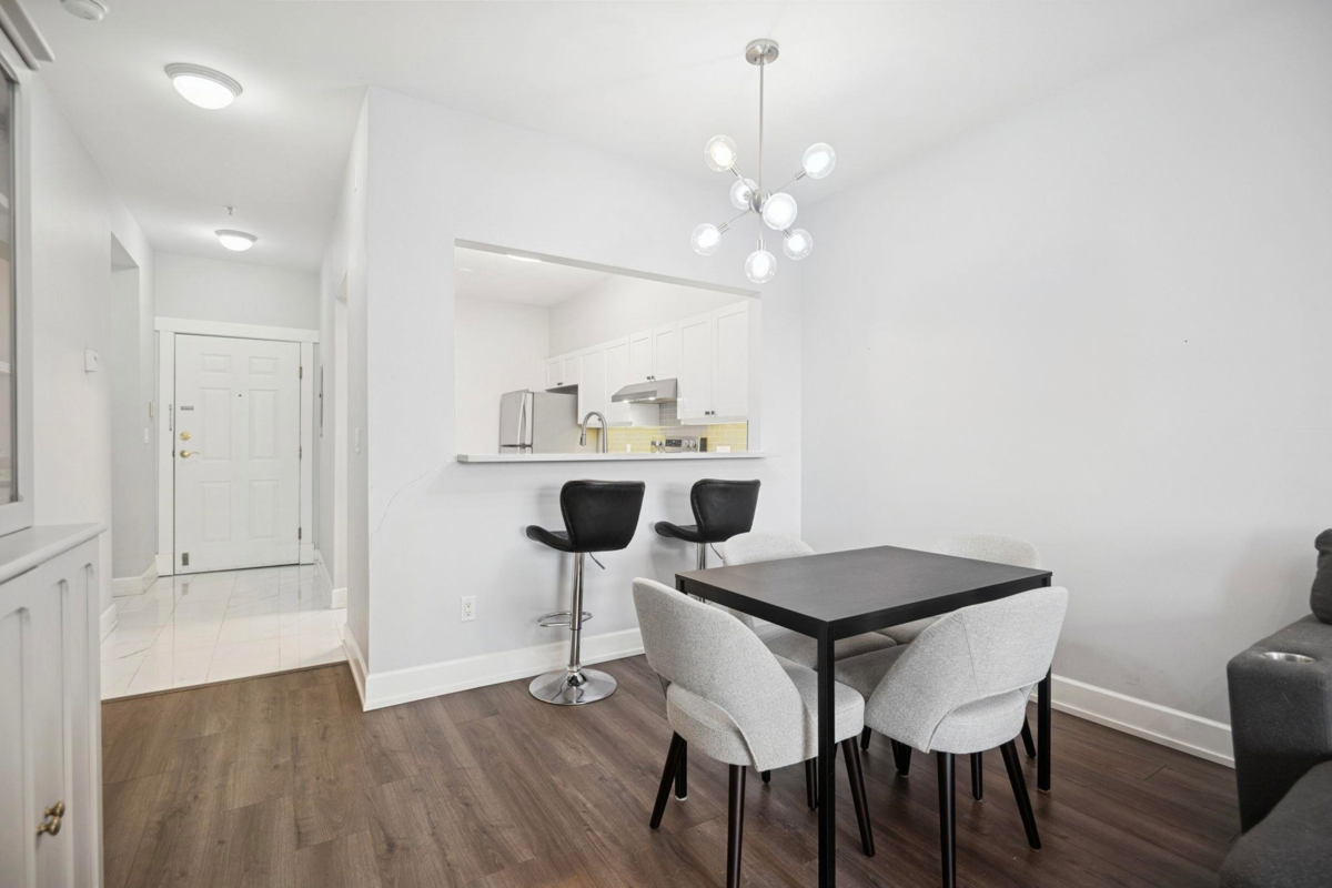 Kitchen Photo of 134 5888 Dover Crescent, Richmond, BC