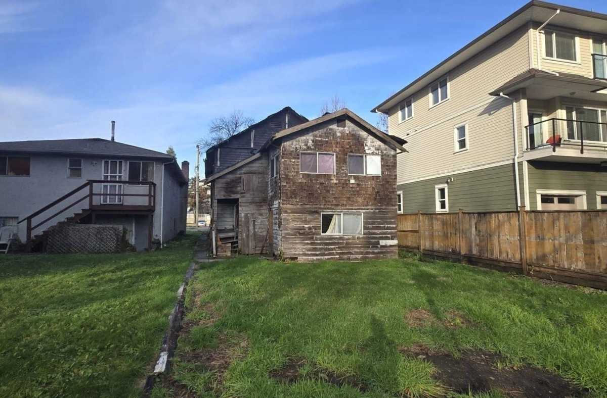 Living Room Photo of 2272 Kelly Avenue, Port Coquitlam, BC