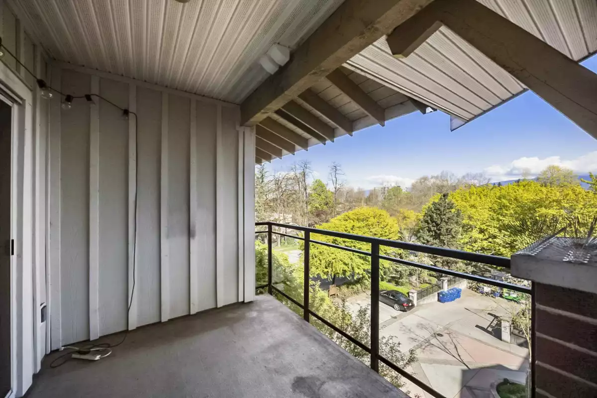 Outdoor Patio Photo of 412 11950 Harris Road, Pitt Meadows, BC