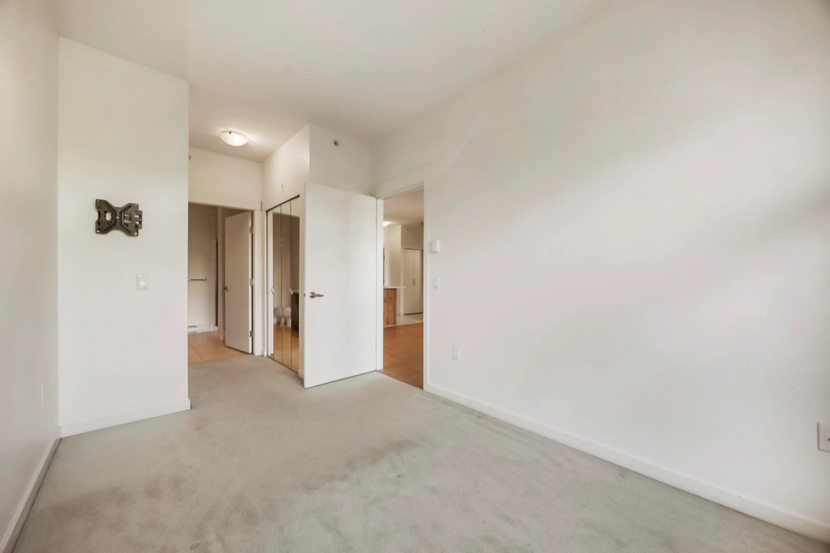 Powder Room Photo of 412 11950 Harris Road, Pitt Meadows, BC