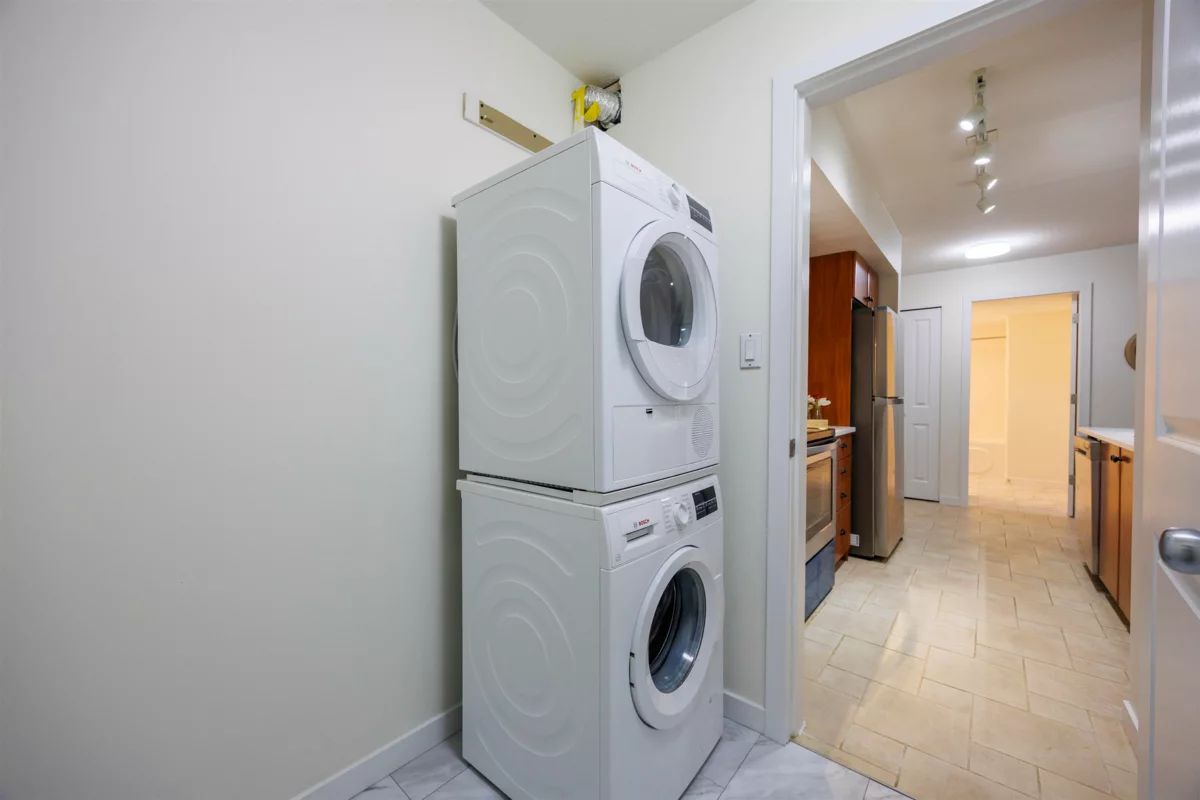 Office / Den Photo of 307 6508 Denbigh Avenue, Burnaby, BC