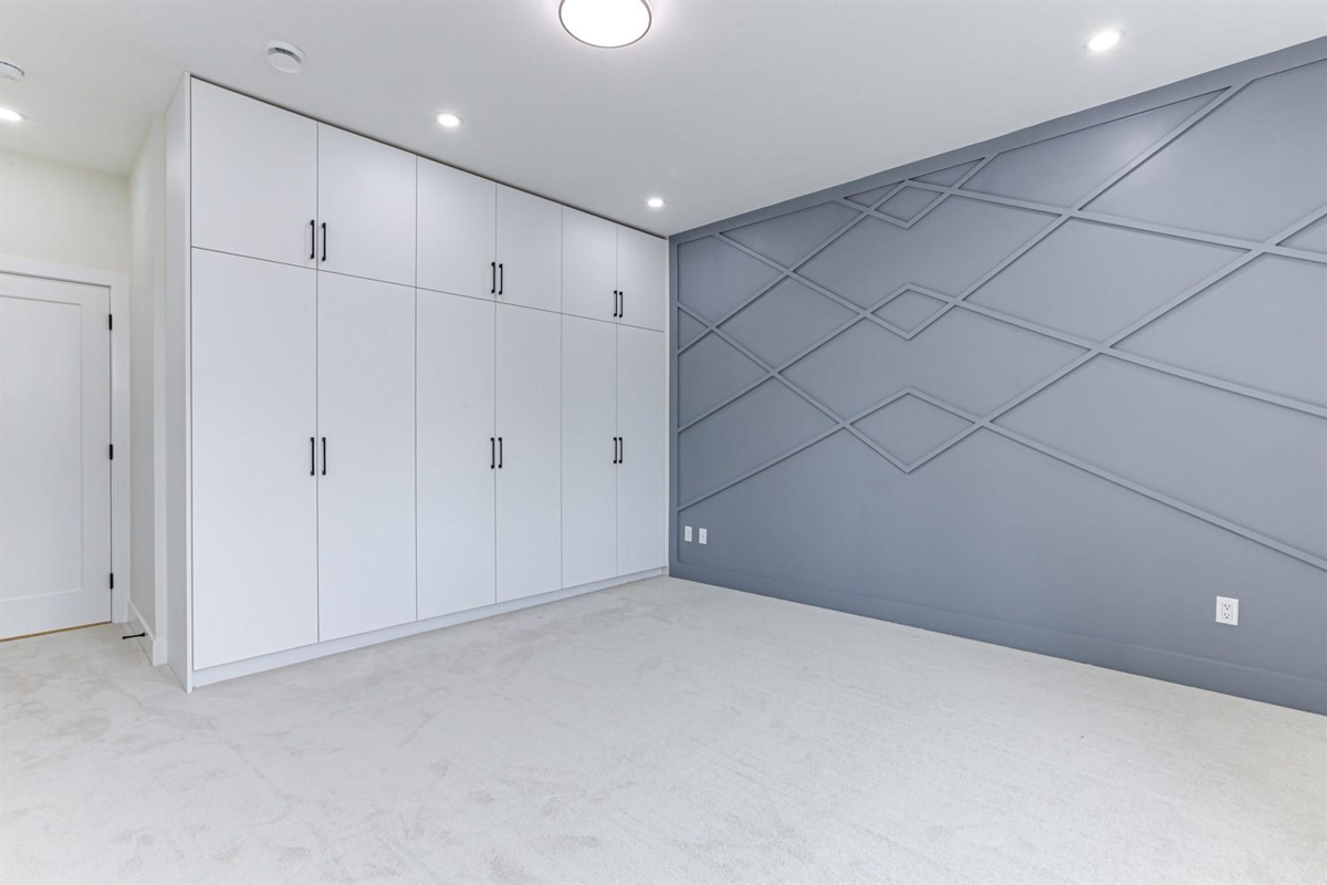 Front Yard Photo of 6914 204a Street, Langley, BC